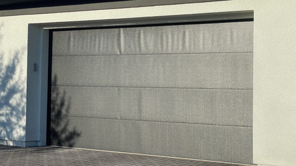 Castaic House Painters' solutions for peeling on sun-facing garage doors