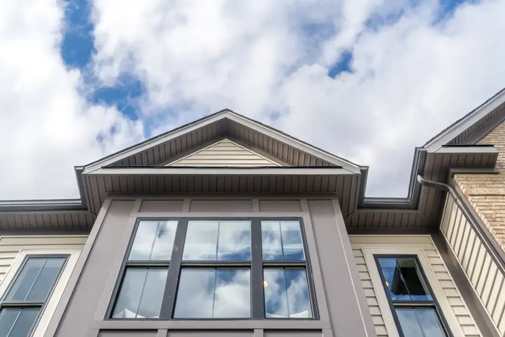 Best Time to Paint House Exterior in Santa Clarita